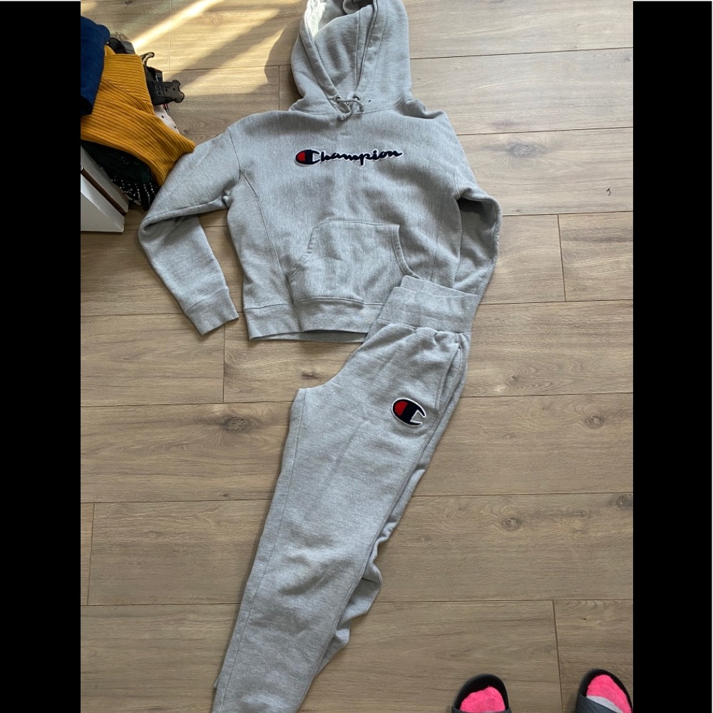 Women grey champion sweatshirt n pants